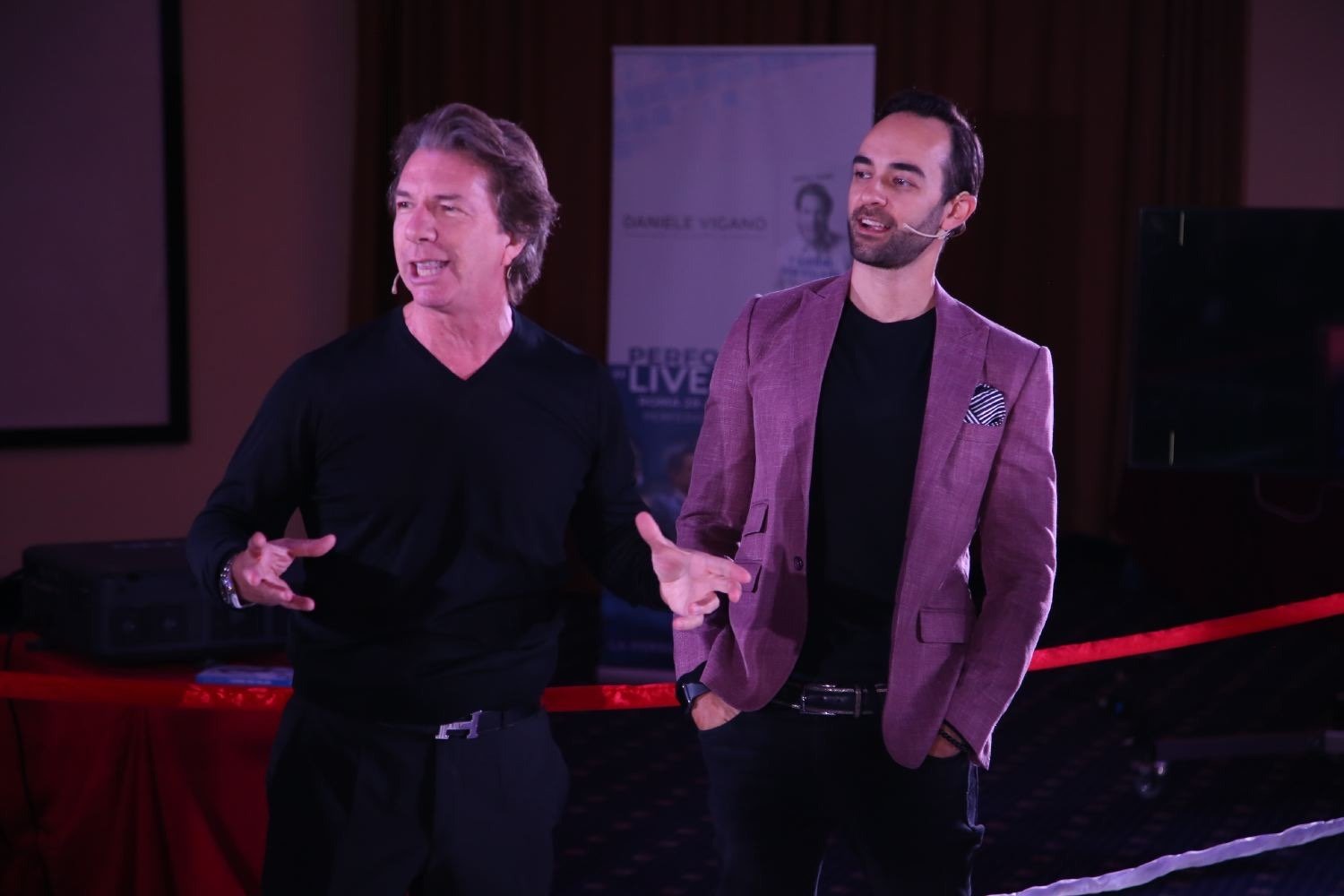Performance Live Show with Daniele Viganò